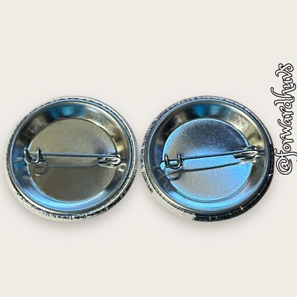 Small Vintage Michael Jackson Fan Pins - Picture 6 of 9